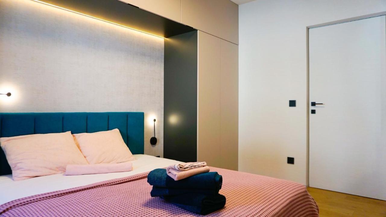 Апартамент Жасмин С Частен Гараж - Jasmin Apartment With Private Garage Varna Bagian luar foto