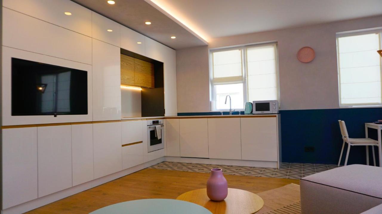 Апартамент Жасмин С Частен Гараж - Jasmin Apartment With Private Garage Varna Bagian luar foto