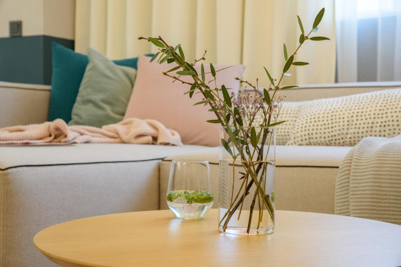 Апартамент Жасмин С Частен Гараж - Jasmin Apartment With Private Garage Varna Bagian luar foto